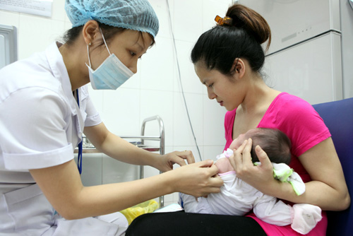 Tiêm vắc xin đầy đủ là cách để phòng các bệnh lây nhiễm