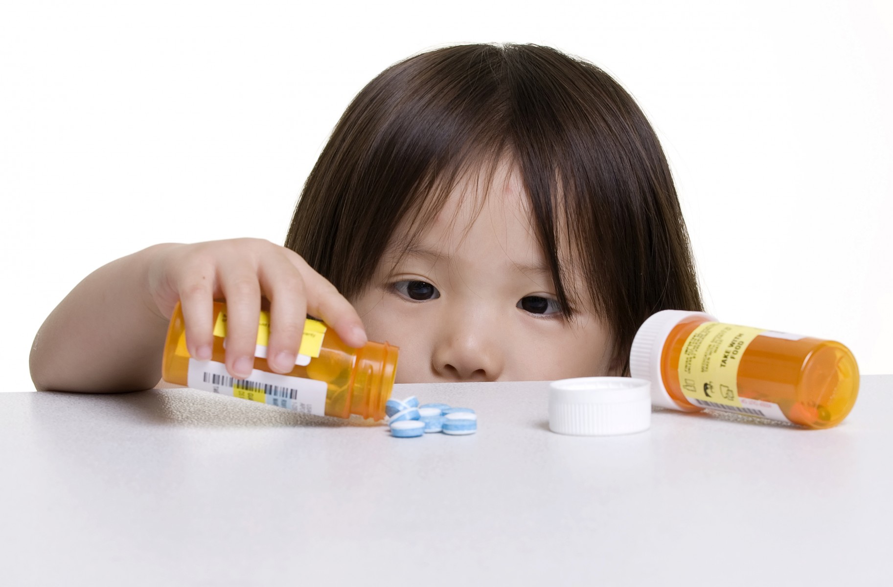 Thuốc giả và thuốc kém chất lượng đã gây ra cái chết của nhiều trẻ em