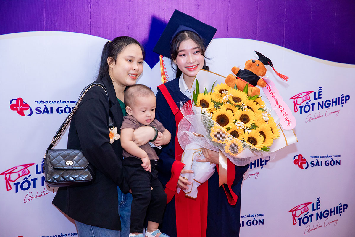 Lễ trao bằng tốt nghiệp Trường Cao đẳng Y Dược Sài Gòn