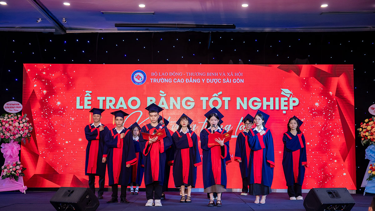 Lễ trao bằng tốt nghiệp Trường Cao đẳng Y Dược Sài Gòn