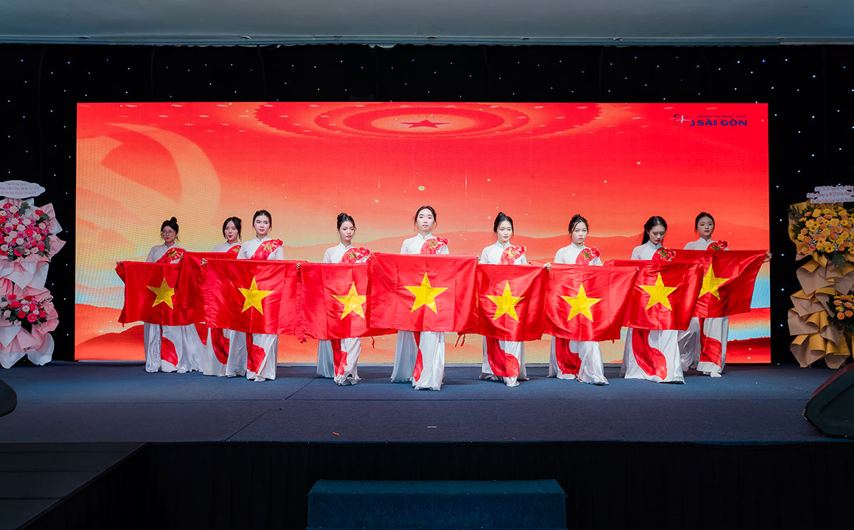 giao lưu văn nghệ chào mừng ngày 20/11