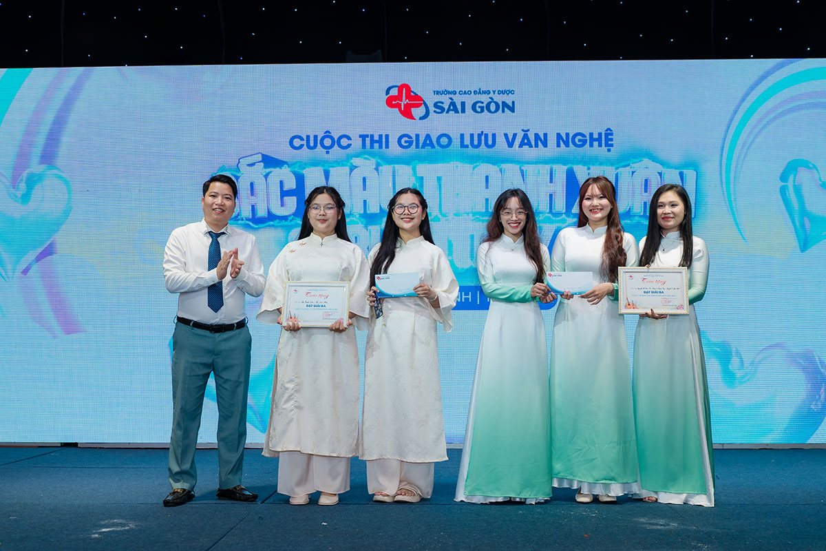 giao lưu văn nghệ chào mừng 20/11