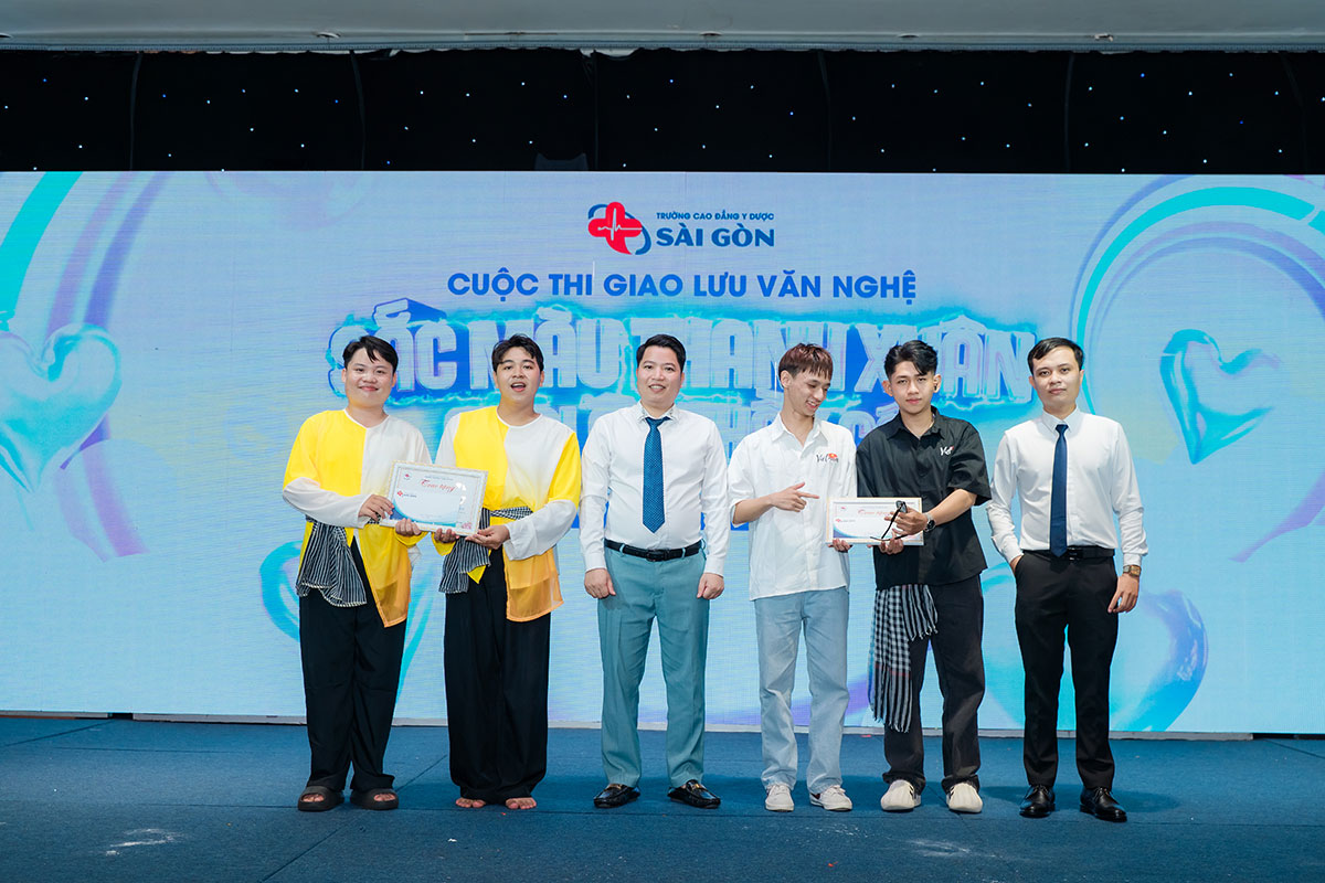 giao lưu văn nghệ chào mừng 20/11