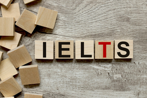 Nên thi IELTS vào thời gian nào? Chia sẻ kinh nghiệm chọn thời điểm thi phù hợp