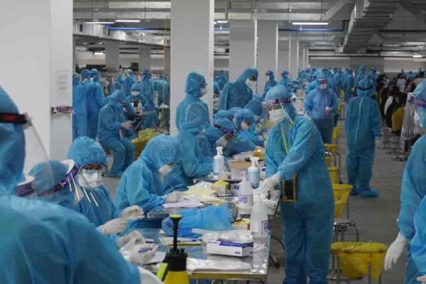 Bắc Giang họp ngay trong đêm, lên phương án test nhanh tại 3 điểm nóng nhất về dịch