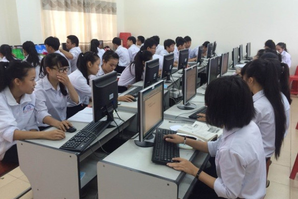 Băn khoăn thi Trung học phổ thông Quốc gia trên máy tính