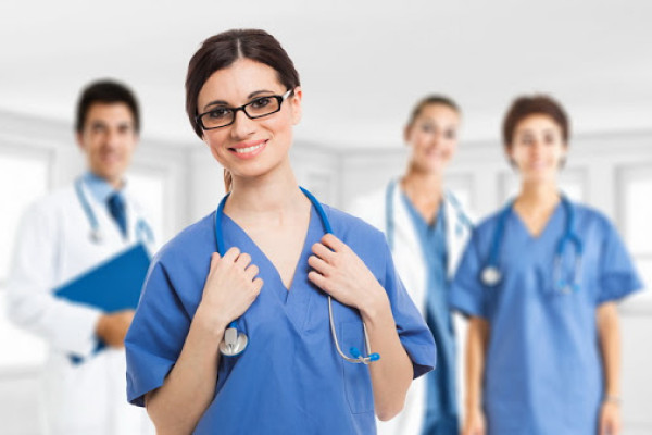Chia sẻ cách học Điều dưỡng tích lũy tốt kiến thức, kỹ năng ngành nghề