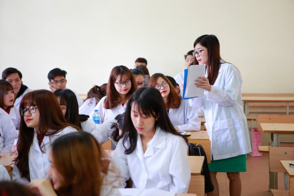 Có nên học Cao đẳng Dược TPHCM tại Trường Cao đẳng Y Dược Sài Gòn?