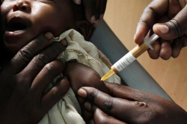 Công bố vaccine chống sốt rét đầu tiên trên thế giới