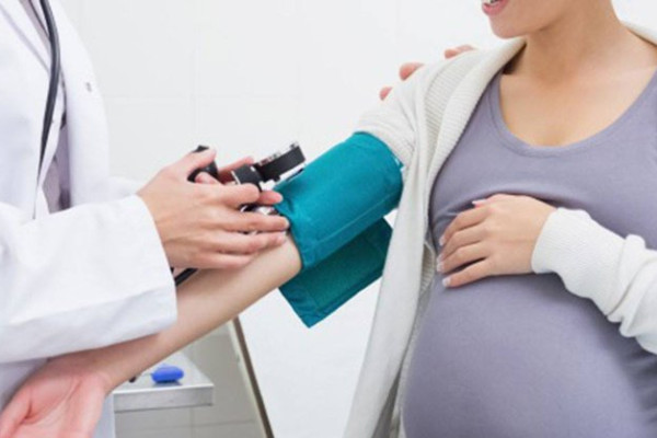 Dấu hiệu nhận biết sớm tình trang tiền sản giật và cách điều trị hiệu quả