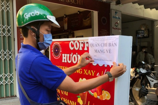 Dịch COVID-19: Hà Nội tạm dừng hoạt động cơ sở dịch vụ ăn uống, cắt tóc, gội đầu... từ 12h ngày 25/5