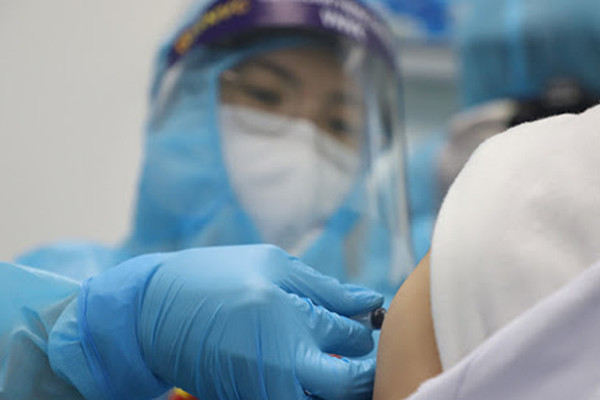Hà Nội dự kiến tiêm vắc-xin COVID-19 cho gần 800.000 trẻ từ 12 đến dưới 18 tuổi
