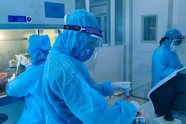 Hà Nội khẩn trương nâng cao năng lực điều trị F0 tầng 1