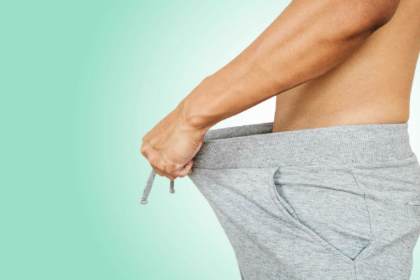 Hà Nội: Sau khi uống rượu ba kích, quý ông 40 tuổi cương cứng suốt 30 giờ