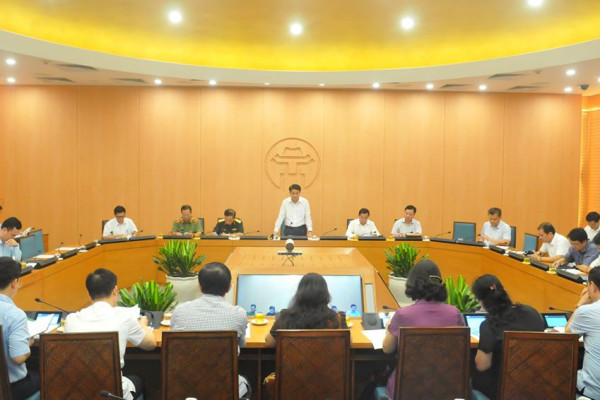 Hà Nội: Từ 0h 1/8, đóng cửa quán bar, karaoke, giãn cách ở các điểm mua sắm phòng chống COVID-19