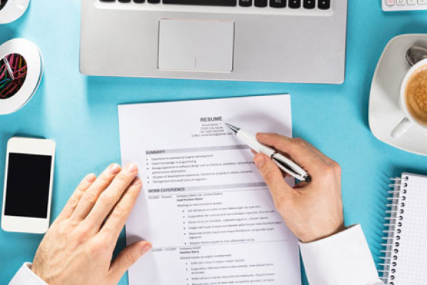 Hồ sơ xin việc ngành y tế gồm những gì? Mẫu đơn xin việc?