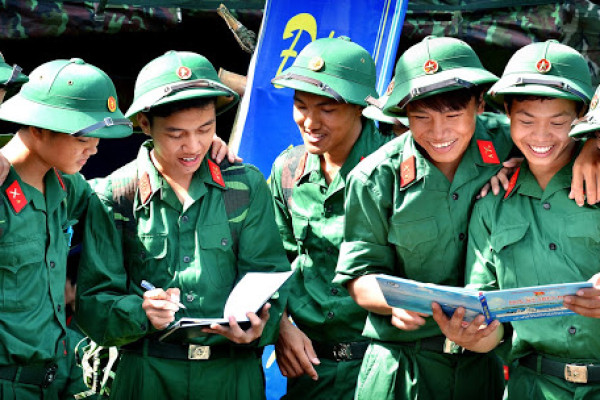 Học Cao đẳng có phải đi nghĩa vụ không?