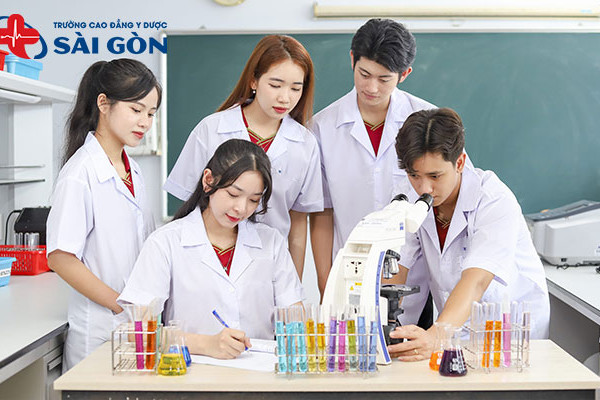 Học Dược cần giỏi môn gì? Phương pháp để học tập hiệu quả