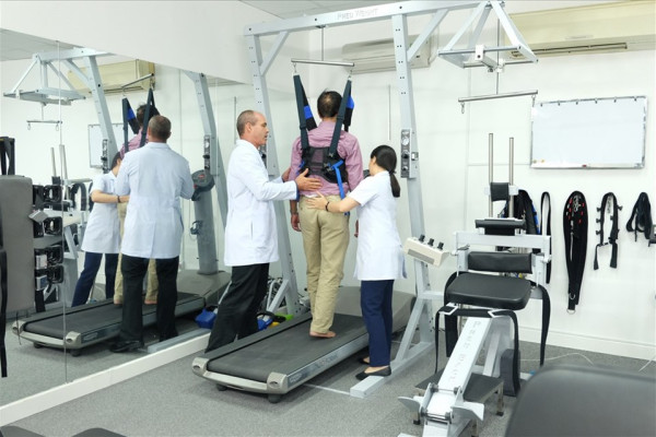 Học phí Cao đẳng Kỹ thuật phục hồi chức năng TPHCM 2020