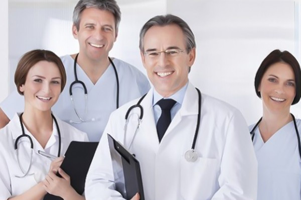 Học Y nên chọn ngành nào để có thu nhập ổn định sau khi tốt nghiệp?