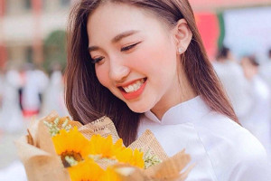 lo-dien-dan-hot-girl-doi-moi-cua-truong-bao-so-huu-ve-dep-gay-thuong-nho