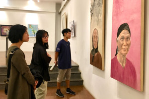 nganh-hoi-hoa-thi-khoi-nao-nganh-hoi-hoa-ra-truong-lam-gi