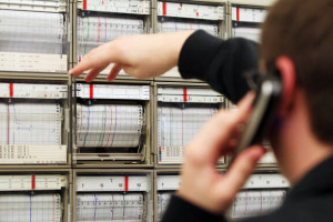 nganh-ky-thuat-hat-nhan-la-gi-hoc-vat-ly-hat-nhan-ra-lam-gi