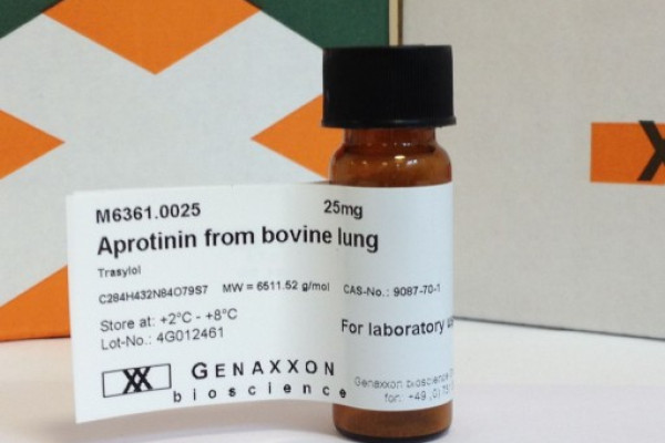 Người dùng cần lưu ý những điều gì khi điều trị bằng thuốc Aprotinin?