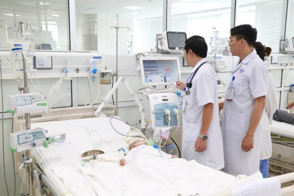 Nhiều trẻ nguy kịch, suy thận nhập viện vì cha mẹ tin rằng thuốc nam vô hại