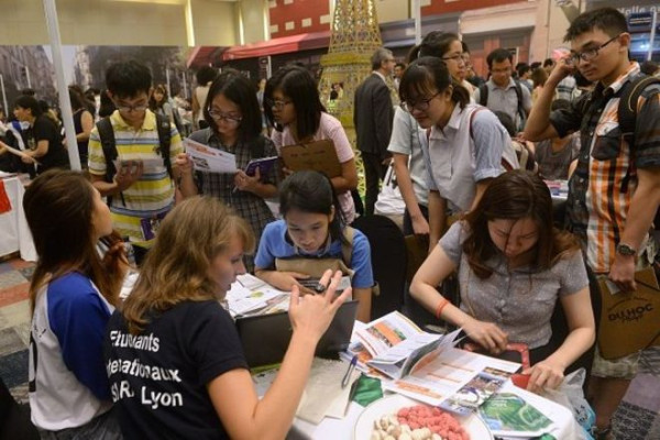 Tại sao nên học văn bằng 2 đại học vừa học vừa làm?