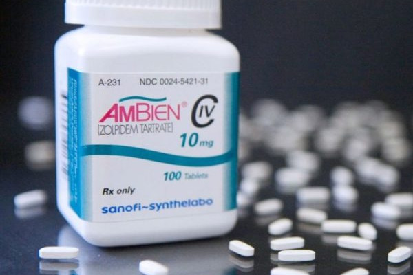 Thuốc Ambien dành cho bệnh nhân mất ngủ ngắn hạn sử dụng như thế nào?