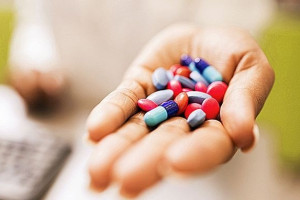 thuoc-khang-sinh-ngay-cang-can-kiet-dang-de-doa-tinh-mang-loai-nguoi