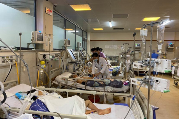 Trời lạnh, Khoa Cấp cứu và Đột quỵ kín bệnh nhân, nhiều người phải thở máy