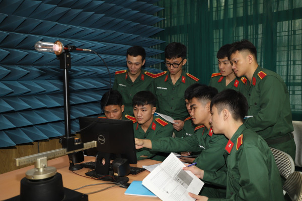 Trường Quân đội đầu tiên tuyển sinh bằng điểm thi đánh giá năng lực