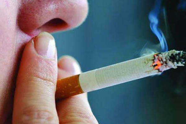 Từ 15/11, tăng nặng mức xử phạt đối với người hút thuốc lá nơi có quy định cấm