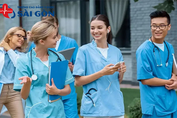 Tỷ Lệ Thất Nghiệp Ngành Điều Dưỡng 2025: Nguyên Nhân Và Giải Pháp