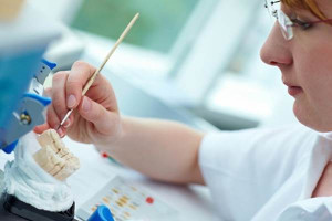 muc-thu-nhap-cua-ky-thuat-vien-phuc-hinh-rang