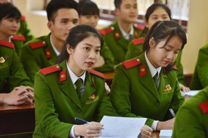 nganh-cong-an-thi-khoi-nao-va-tieu-chuan-de-du-thi