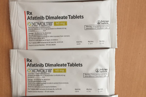 nhung-dieu-can-biet-thuoc-dieu-tri-ung-thu-phoi-afatinib