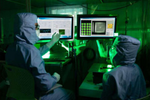 sap-co-mieng-dan-ngua-covid-19-tiem-vac-xin-khong-can-kim