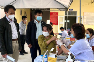 them-22-hoc-sinh-o-thanh-hoa-nhap-vien-sau-tiem-vaccine