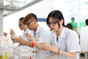 top-3-truong-cao-dang-duoc-tai-tphcm