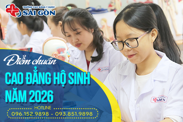 Điểm chuẩn ngành Hộ sinh 2026 cao hay thấp? Thi khối nào?