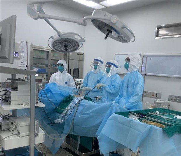 50 người đề nghị hiến phổi cho phi công người Anh: Nhận phổi hiến từ người cho chết não