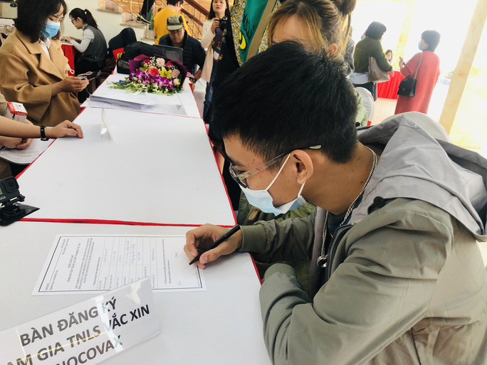 60 -70% người thử nghiệm vắc xin COVID-19 của Việt Nam có phản ứng nhẹ