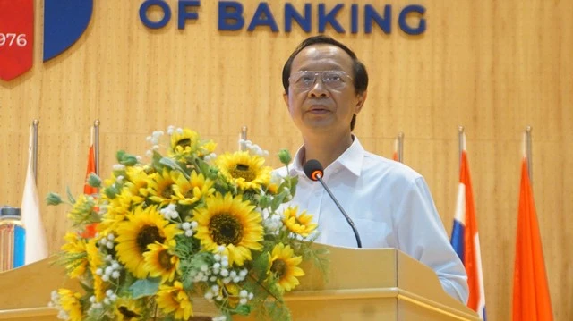 63% th&iacute; sinh đăng k&yacute; b&agrave;i thi khoa học x&atilde; hội