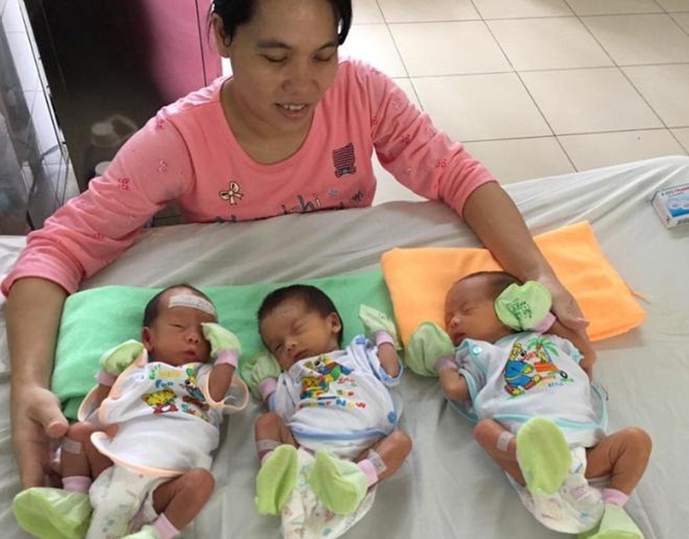 3 b&eacute; trai hiện thở tốt tự nhi&ecirc;n, kh&ocirc;ng cần hỗ trợ thiết bị &ocirc;xy