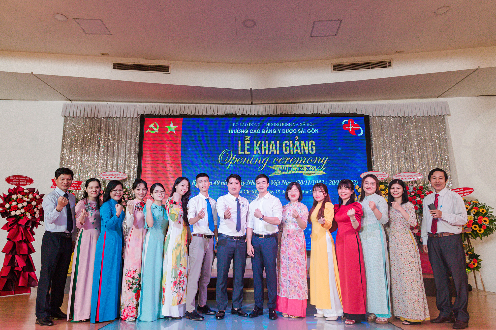 Thầy cô trường cao đẳng y dược sài gòn