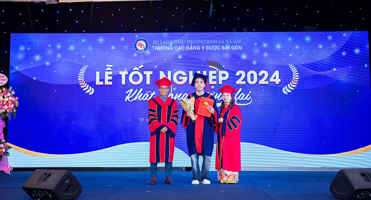 Lễ tốt nghiệp Trường cao đẳng Y Dược S&agrave;i G&ograve;n
