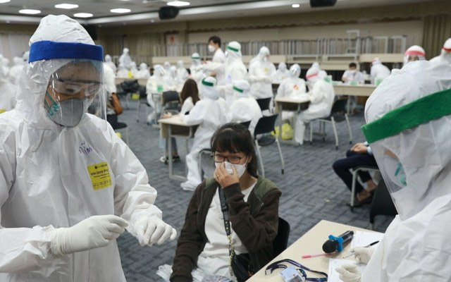 Bắc Ninh có 25 bệnh nhân COVID-19 diễn biến nặng, Bộ Y tế điều chuyên gia của Bệnh viện Bạch Mai